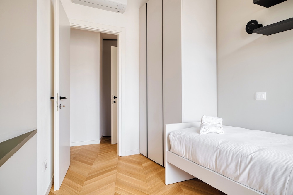 Three Flats Combined - Near Loreto Metro