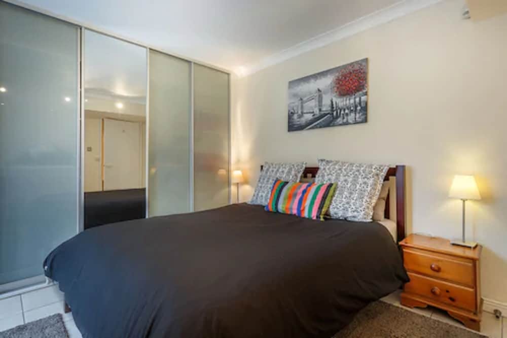 London Tower Bridge Apartments