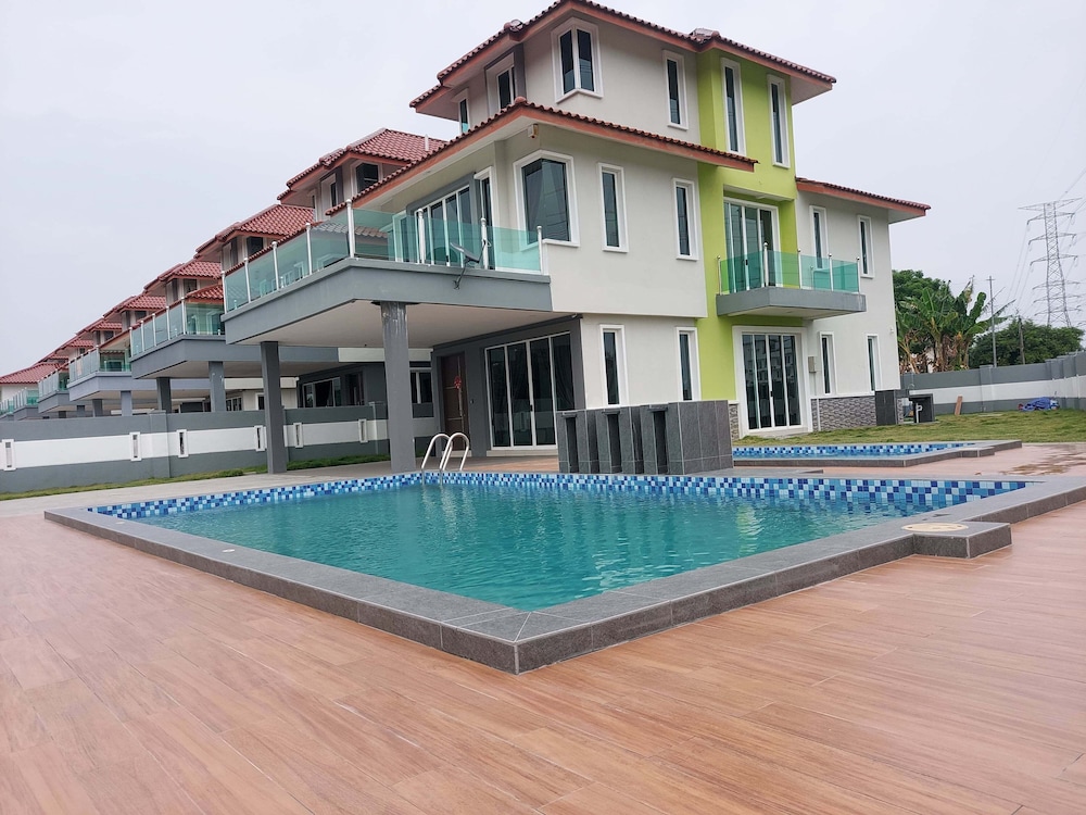 Alpine PD Taman Kiara 2 Homestay photo 1