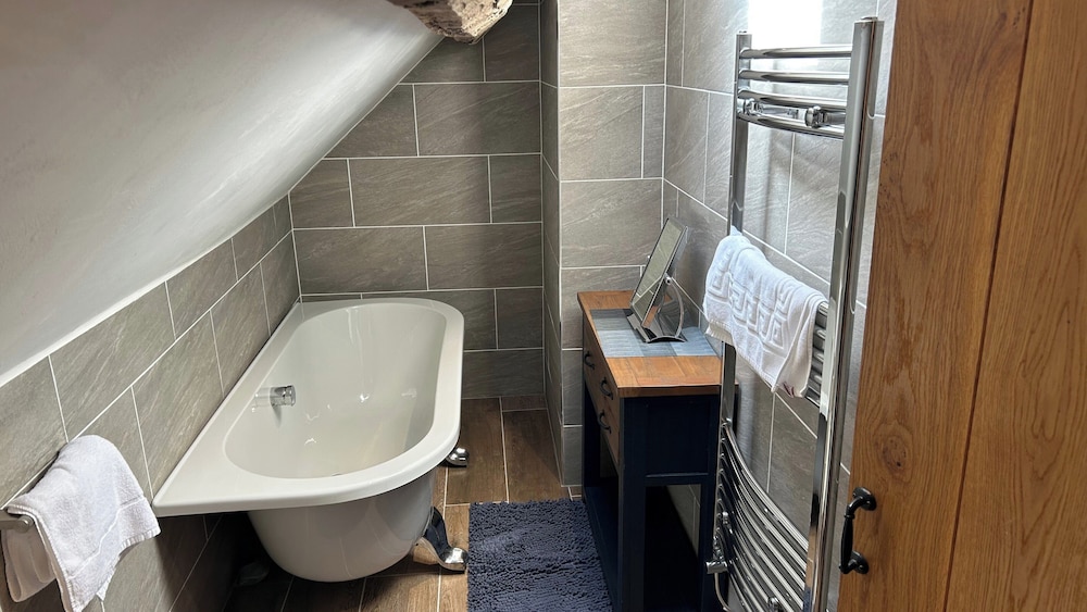 4 Bed Farmhouse Alton Tower Xmas Market Chatsworth