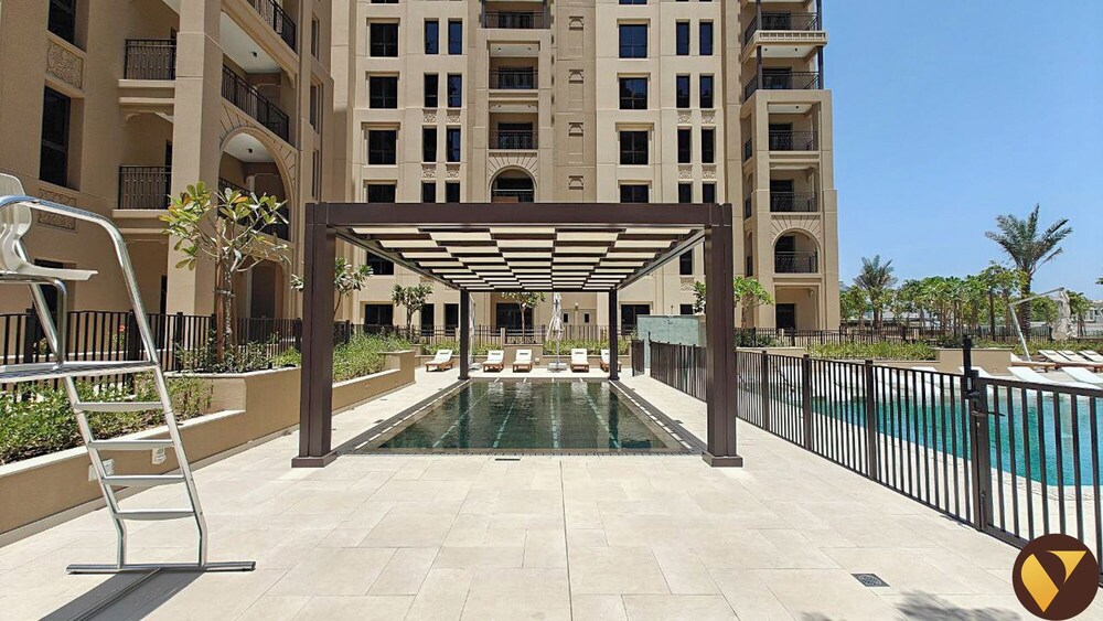 Elegant MJL Pool View Near Burj Al Arab