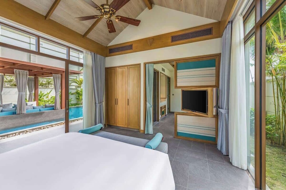 Luxe 5 Star Villa Private Pool Resort Access