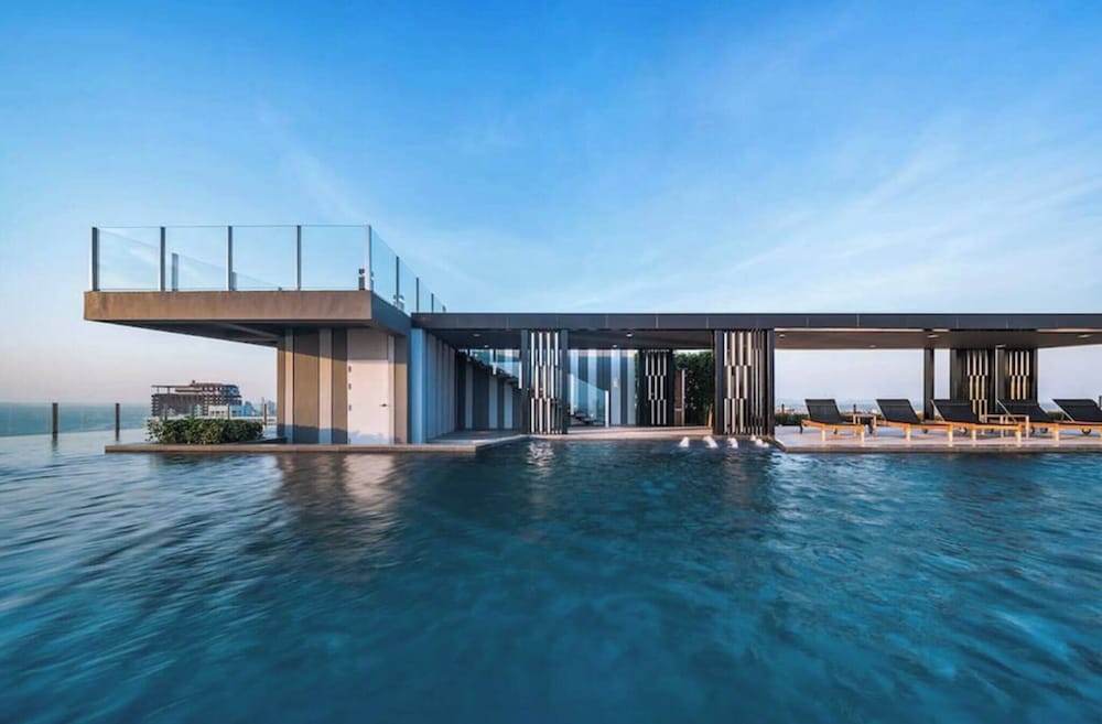 2 Bed Room Beautiful Location - Central Pattaya