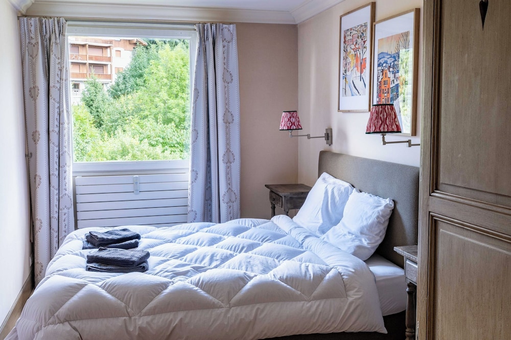 Apt Elegant With Balcony 9p/4br - Megeve Center