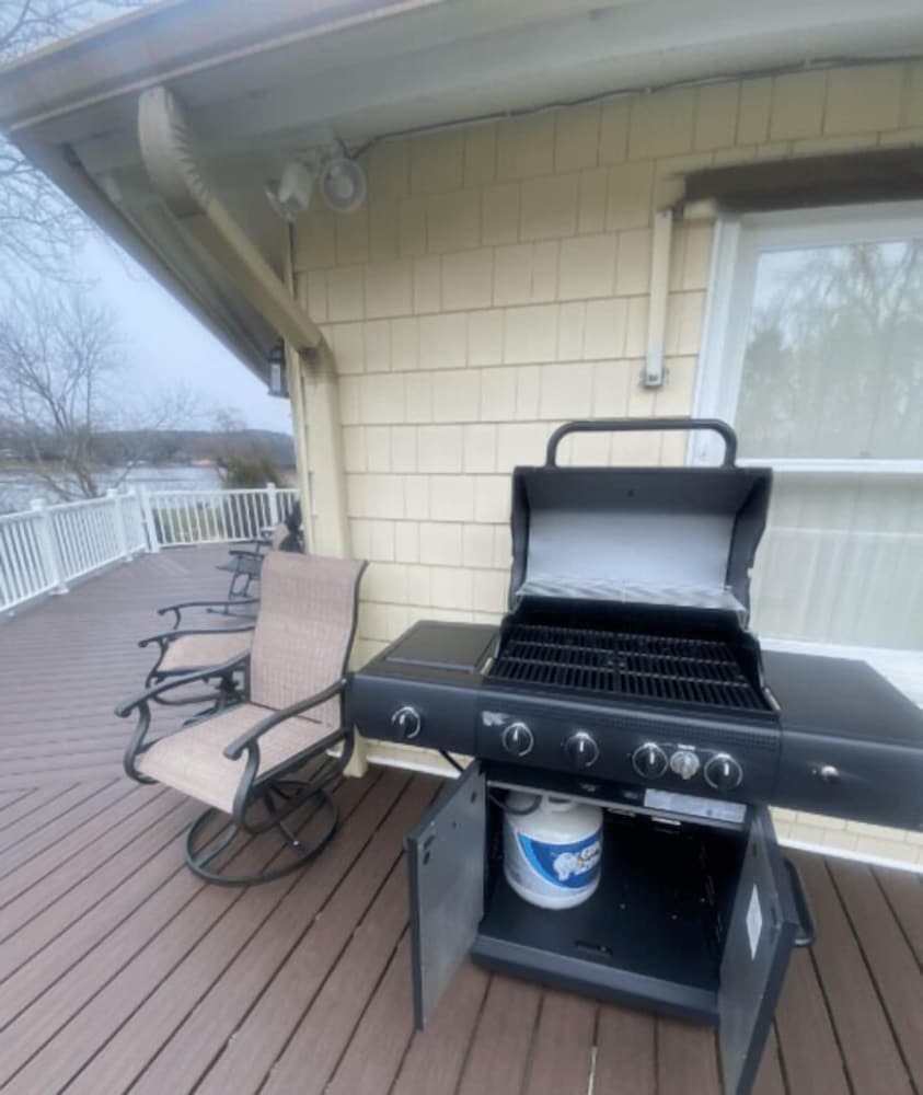 Pleasant Cove Waterfront Getaway With Fire Pit, Deck, and Lake Views