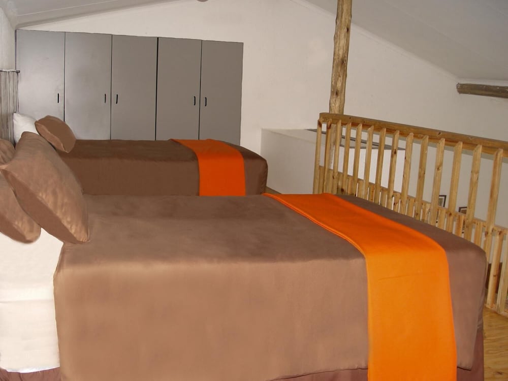 Esther's Lodge