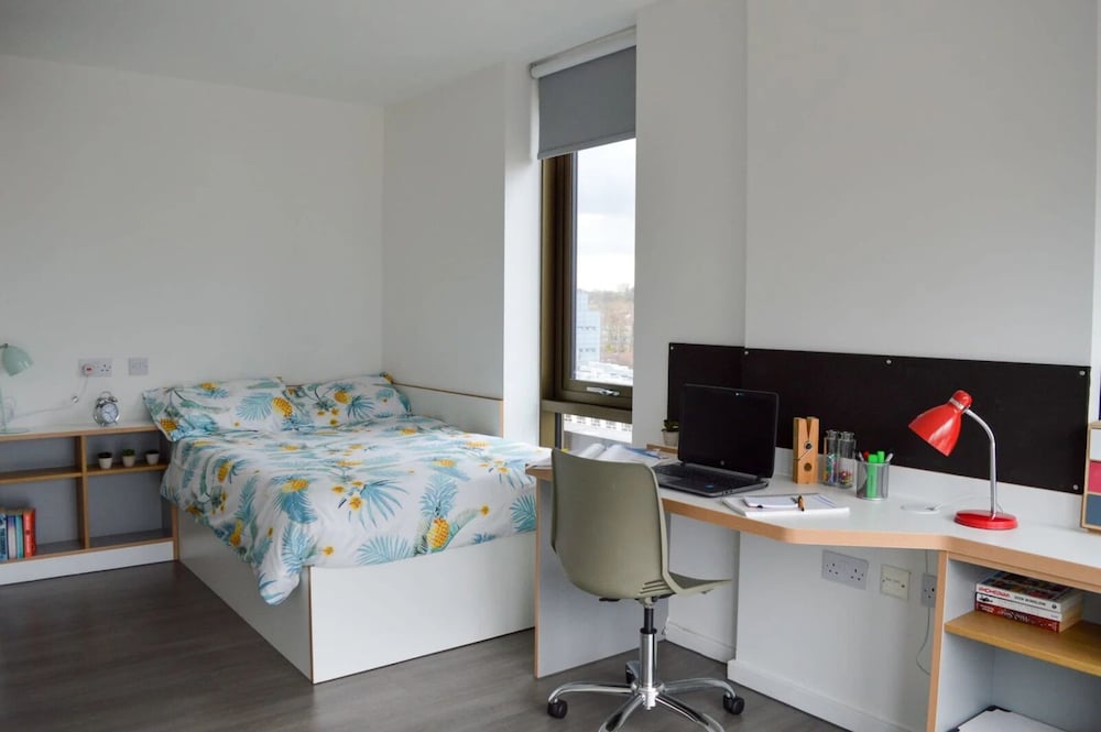 Student Only Byrom Point