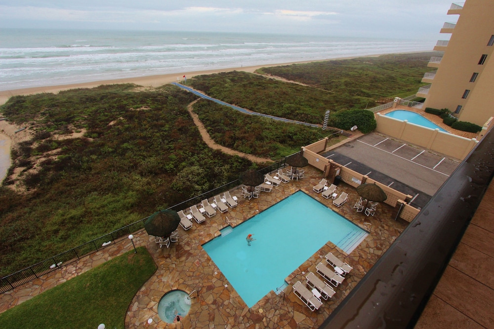 Seabreeze 1 Condominiums