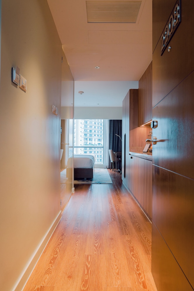 Hotel Residences at Acqua