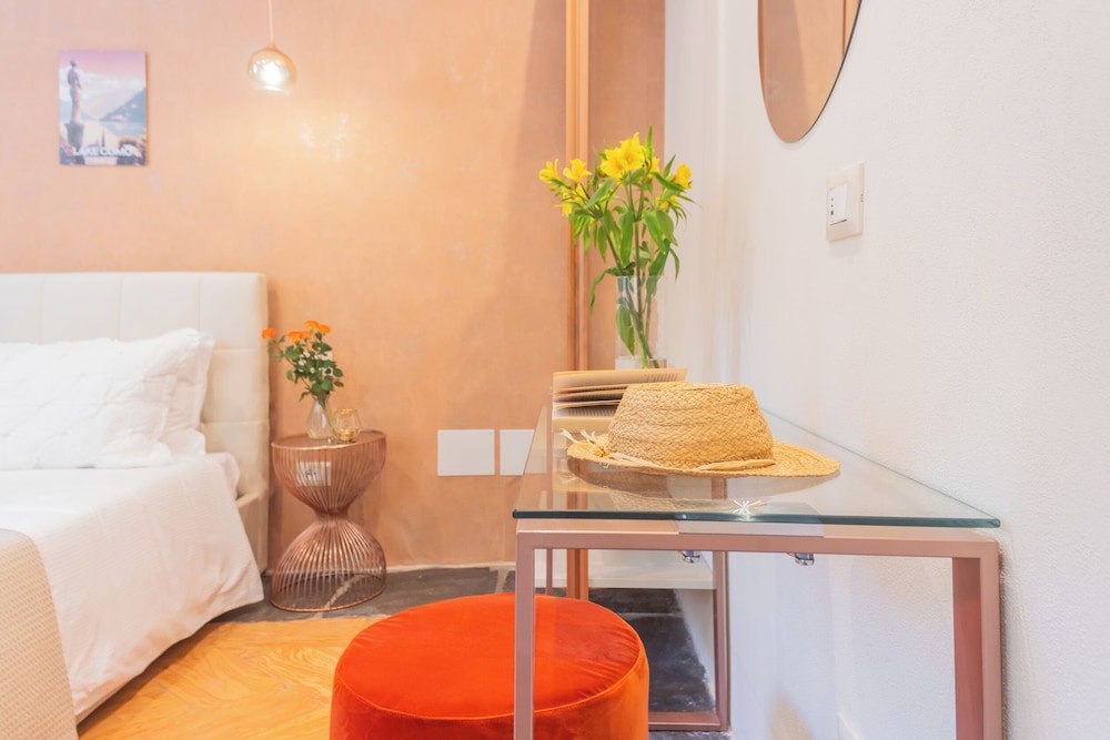 Como Dreams Apartments - Serendipity Suite by Rent all Como