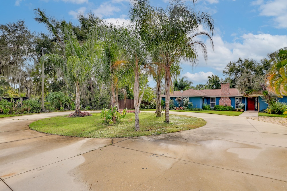 Lake Placid Vacations - Florida Retreat w/ Patio, Boat Dock  Shuffleboard - Property Image 3