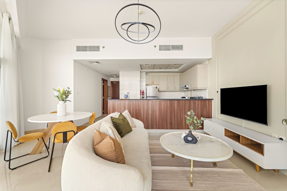Silkhaus Reef Residence