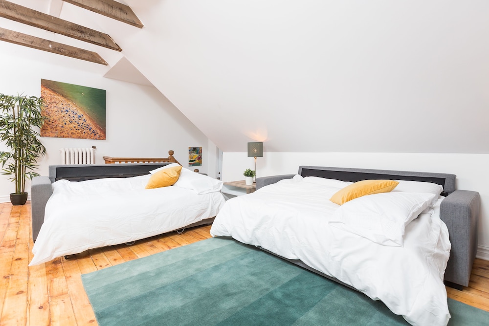 Applewood Suites - Palmerston Avenue