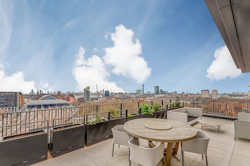 Refined 3-bedroom Condo