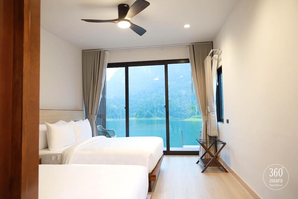 360 issara Floating Resort