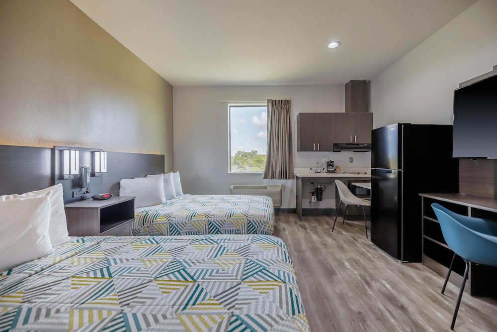 Studio 6 – Giddings, Tx