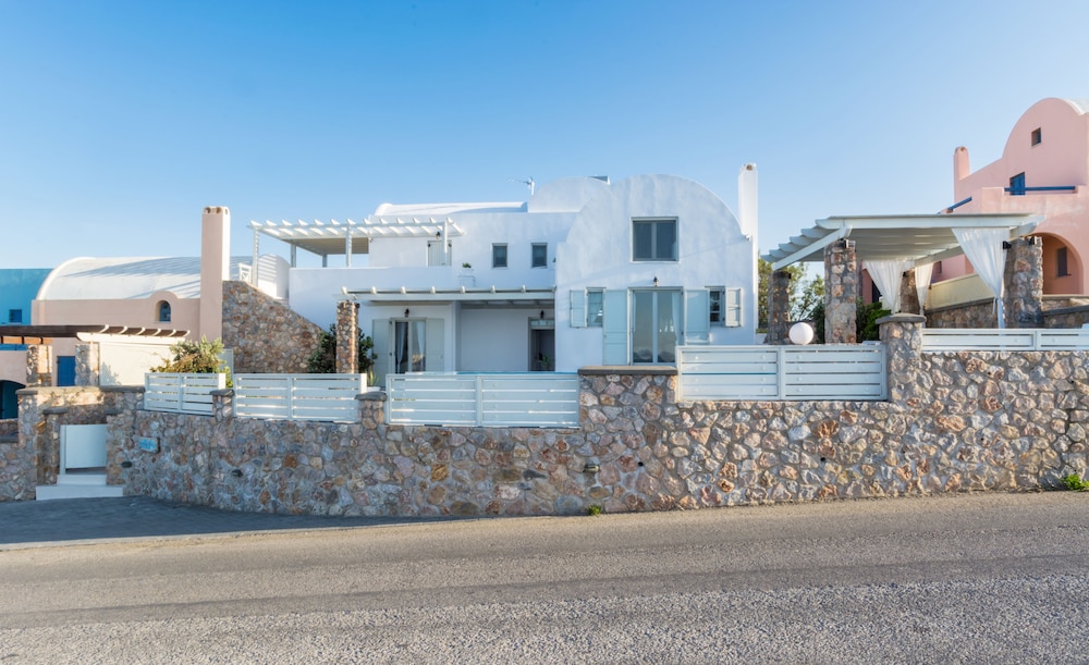 Michaela Residence