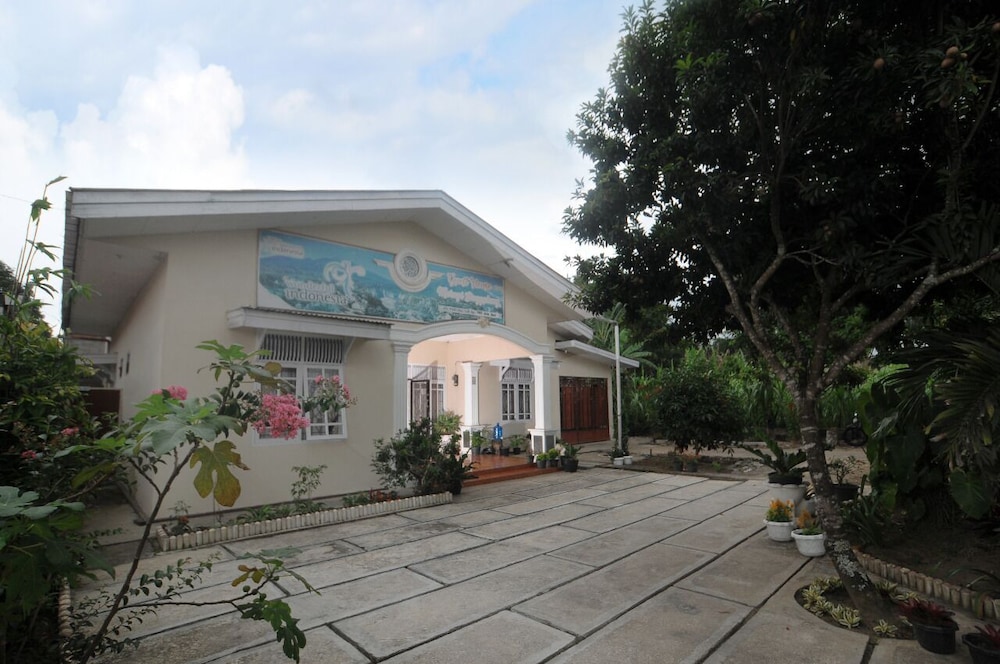 Merapi Singgalang Guest House