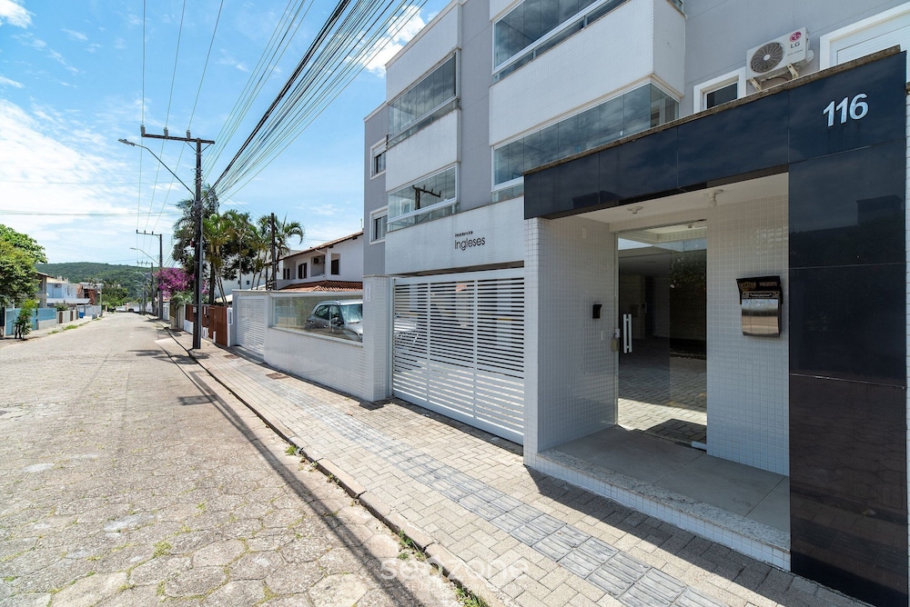 Ap w/ BBQ 600 m From the Beach in Floripa Rli0101