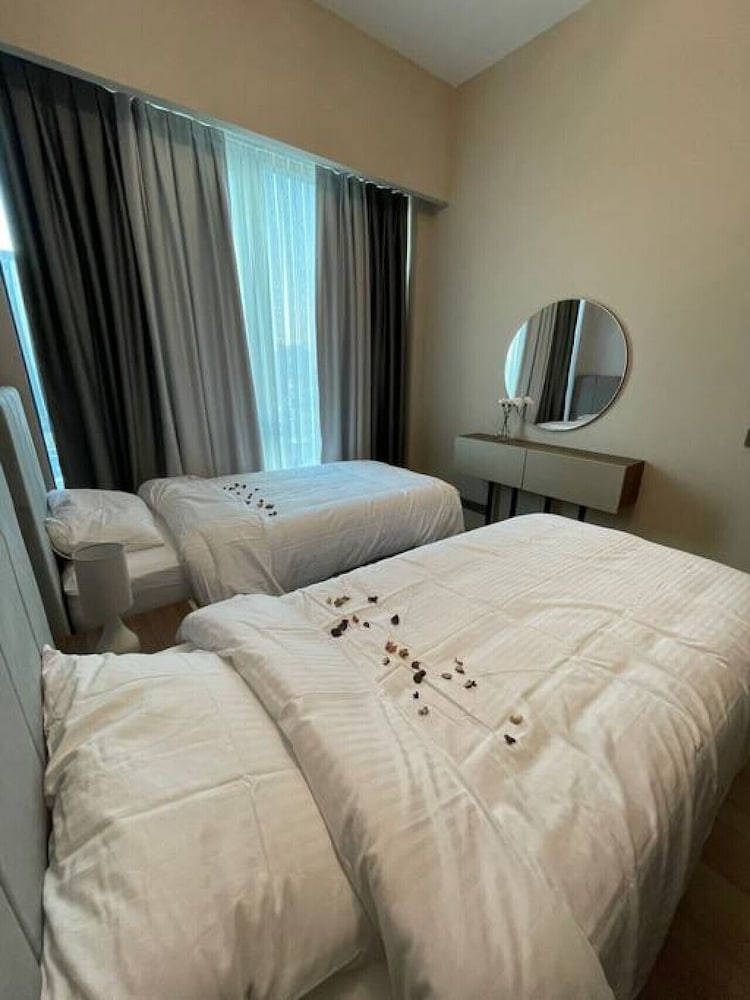 Special 2 1 Suite Apartment Near Mall of Istanbul