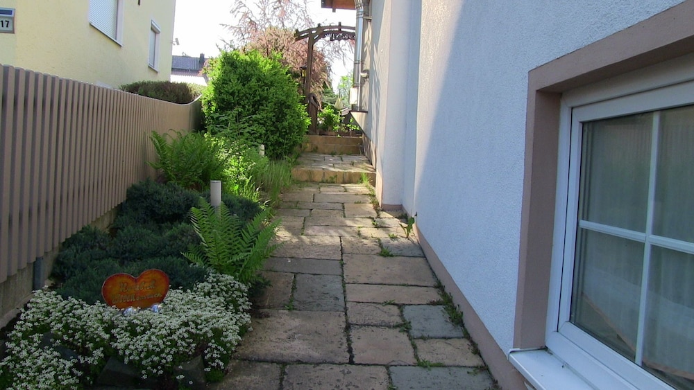 Photo 35