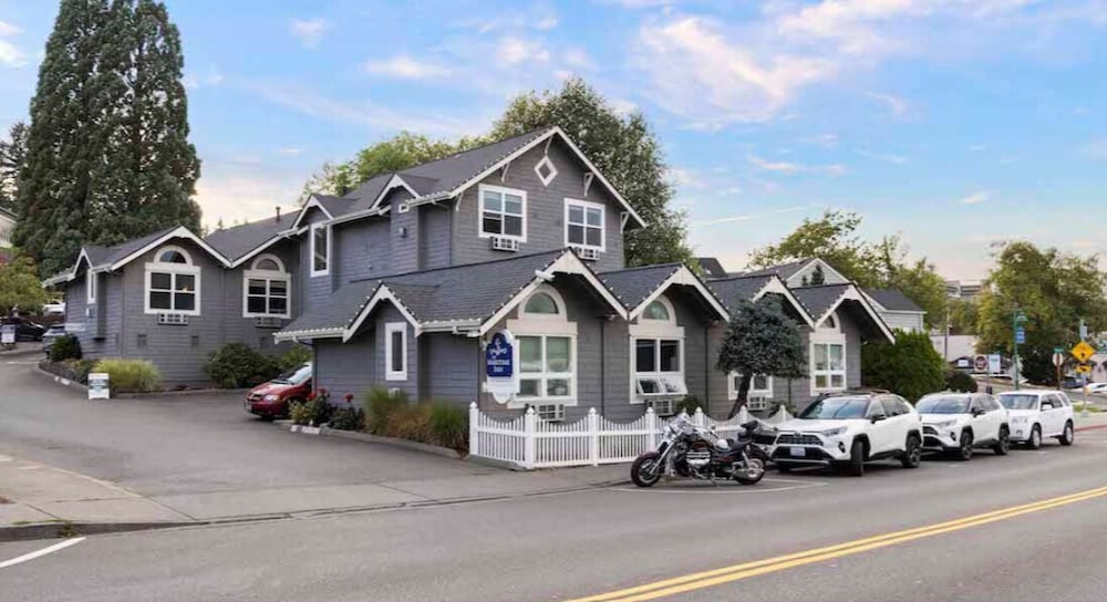 The Maritime Inn