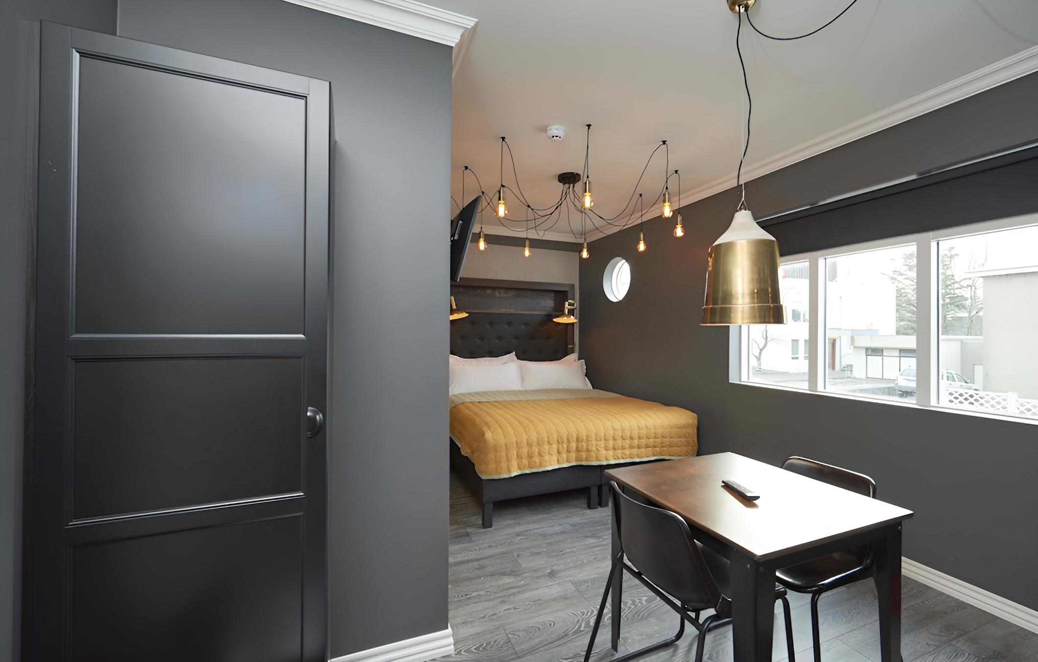 105 - A Townhouse Hotel