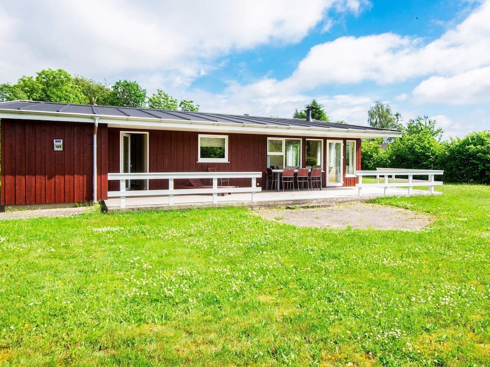6 Person Holiday Home in Hovborg-by Traum