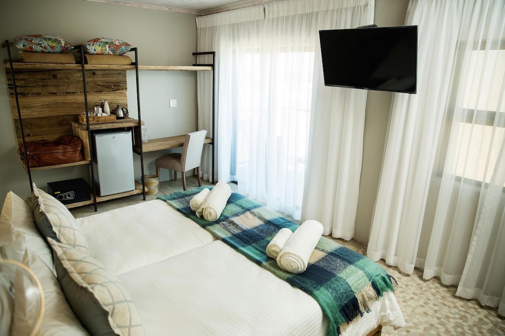 Driftwood Guesthouse