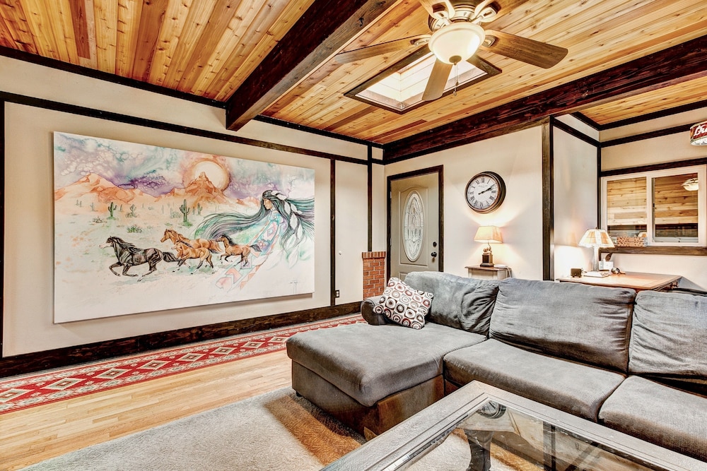 Bond Manor Vacation Home By Estes Park Homes 4 Bedroom Home by RedAwning - Property Image 3