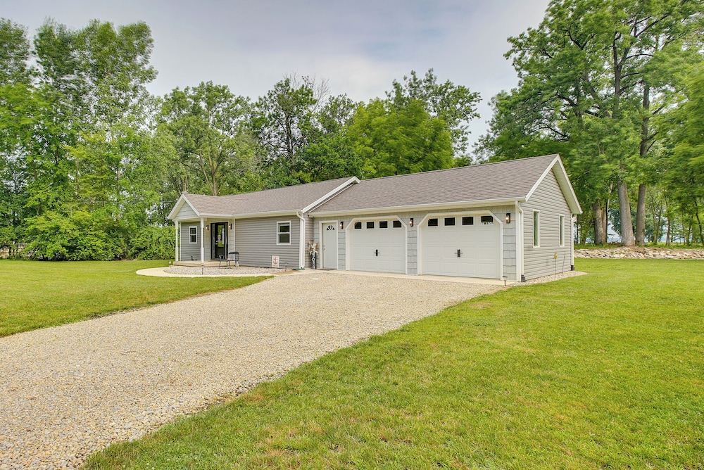Grand Lake Getaway w/ Boat Dock in St Marys!