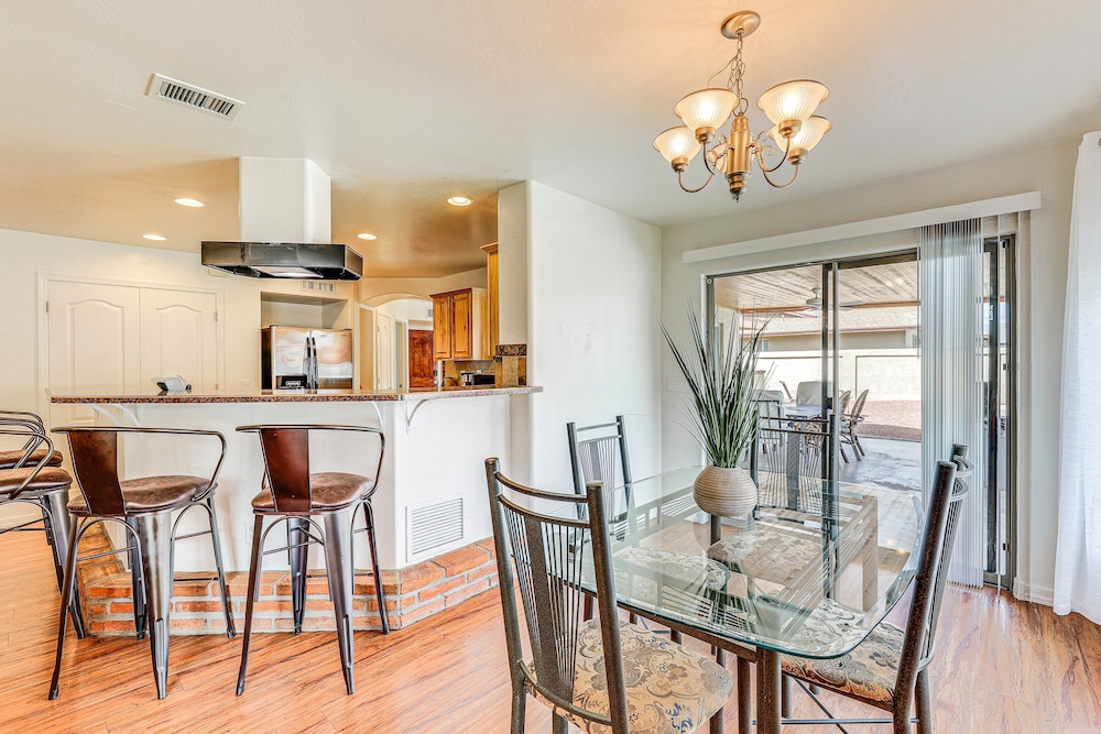 Charming Home w/ Pool - Near Mesa Arts Center! - Property Image 8