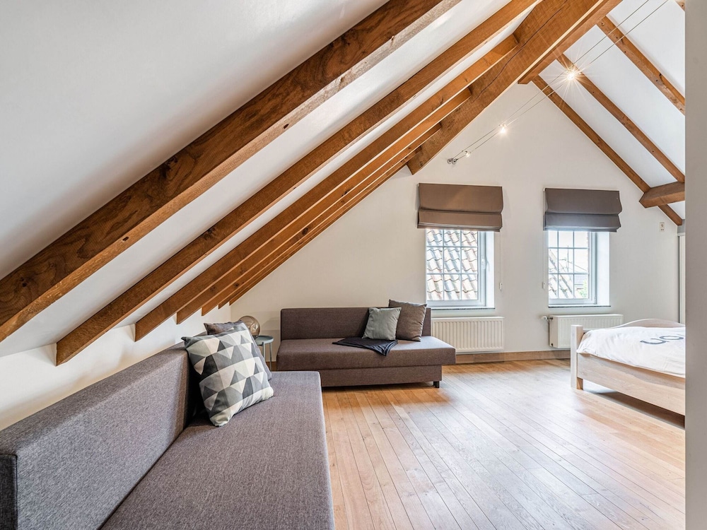 Alken Farm Stay With Terrace
