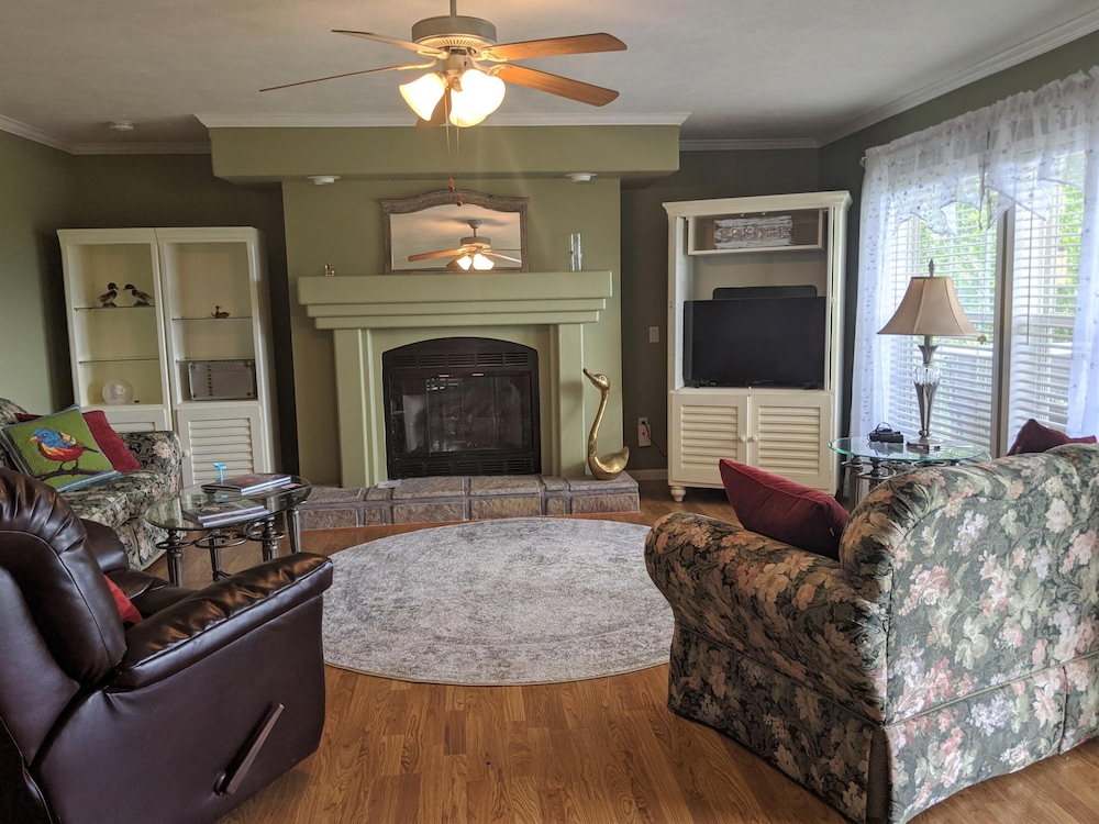 Omaha Vacations - Llama House - Property Image 64
