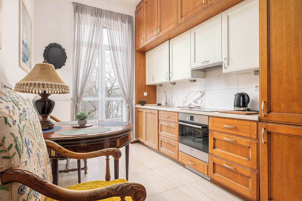 RentPlanet - Apartament Grochowska