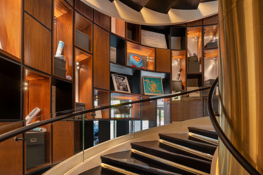 The WB Abu Dhabi, Curio Collection by Hilton