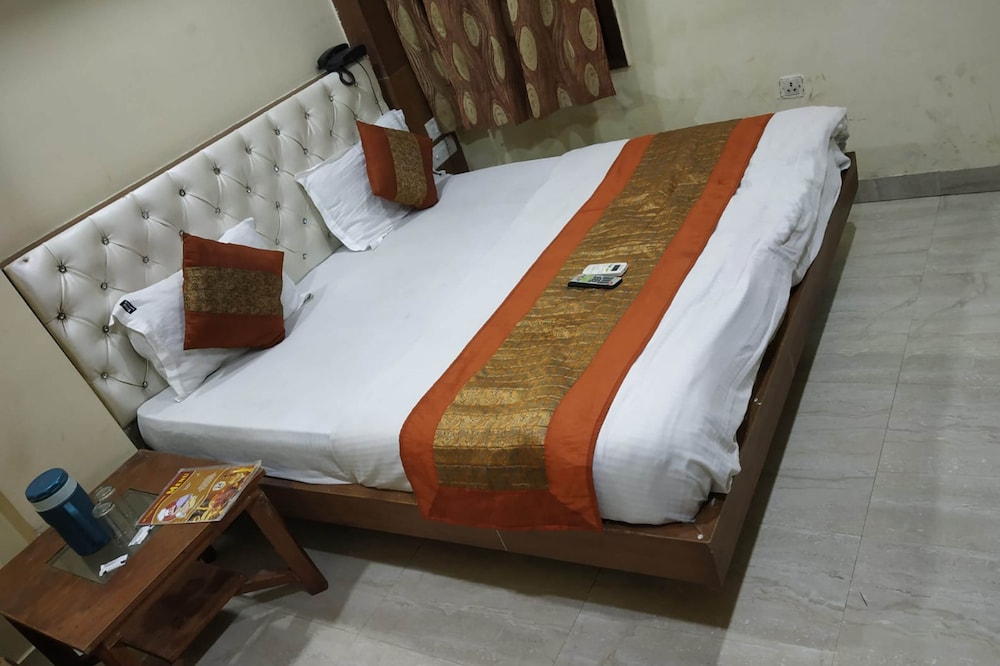 Hotel Royal Residency - New Delhi Railway Station