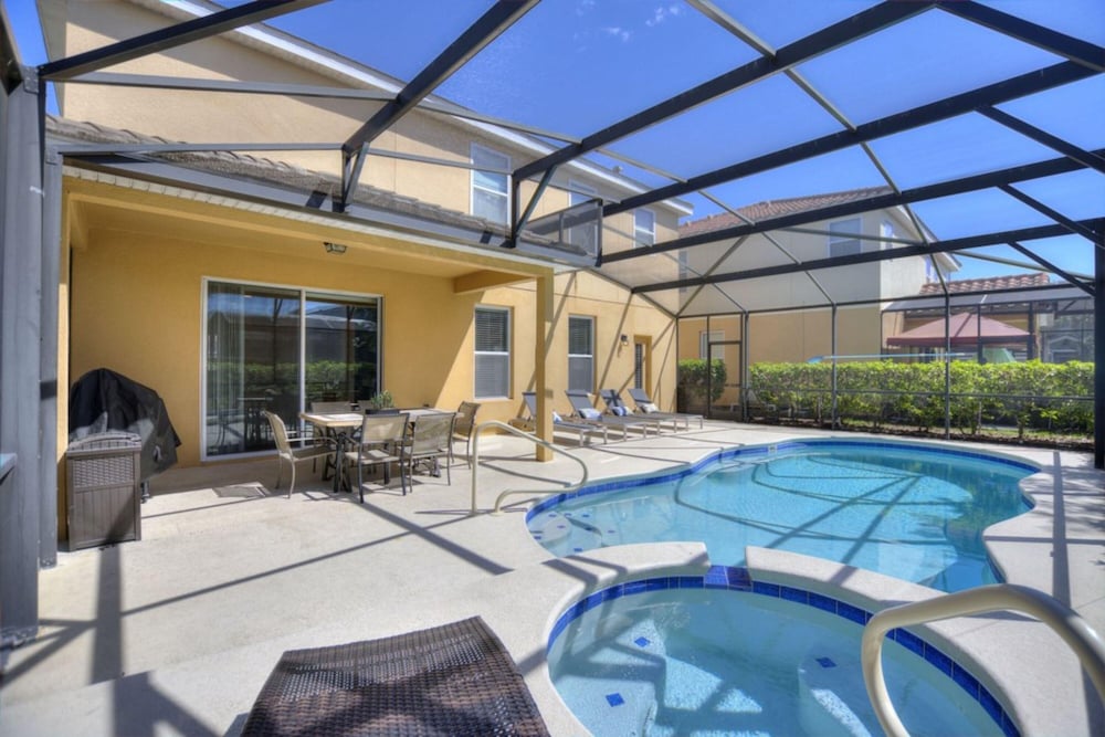 The Cinehaven at Solterra by Shine Villas 407 - Image 3