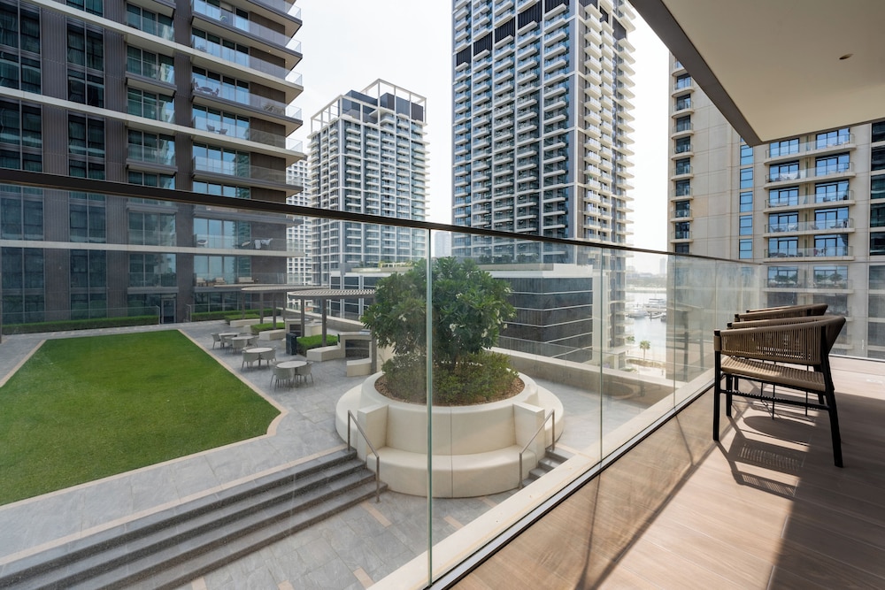 Beach Isle Residences- Emaar Beachfront