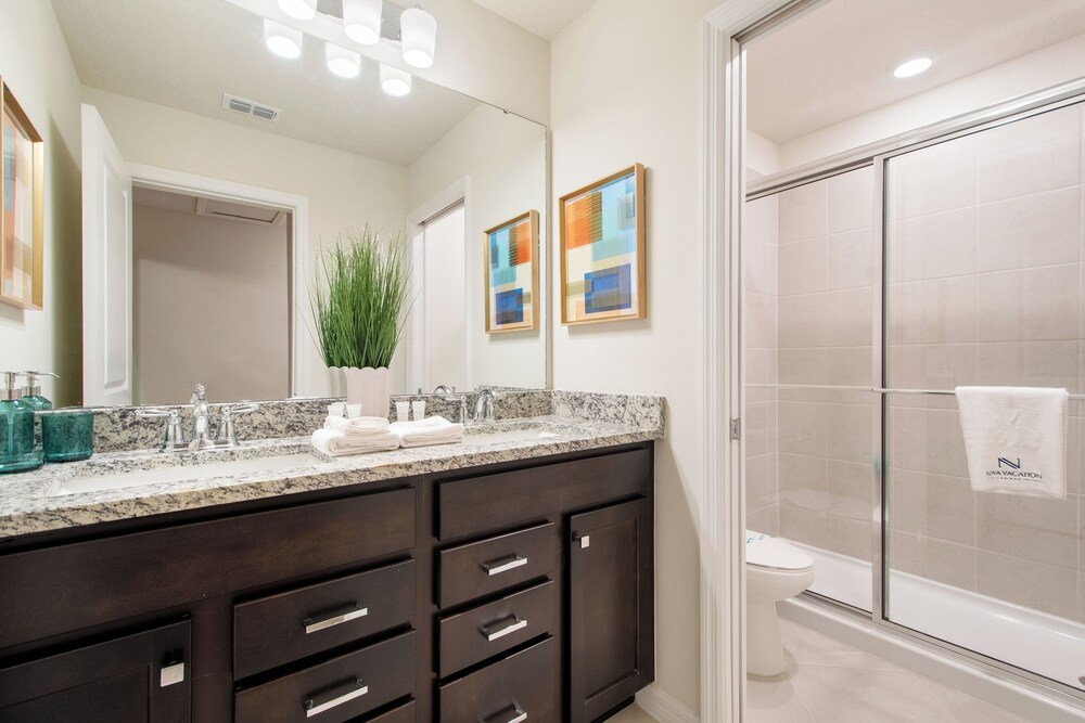 15993CCL Windsor Cay Resort