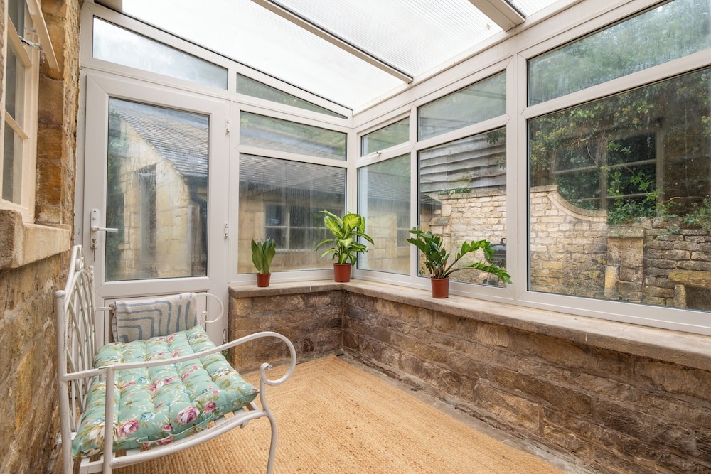 Beautiful 2BD Cottage in the Cotswolds