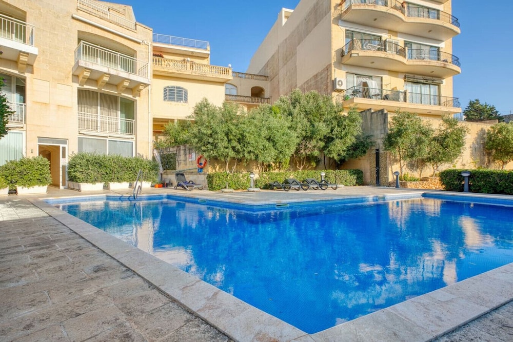 The Dreamy Terrace Pool BBQ in Xag ra Gozo