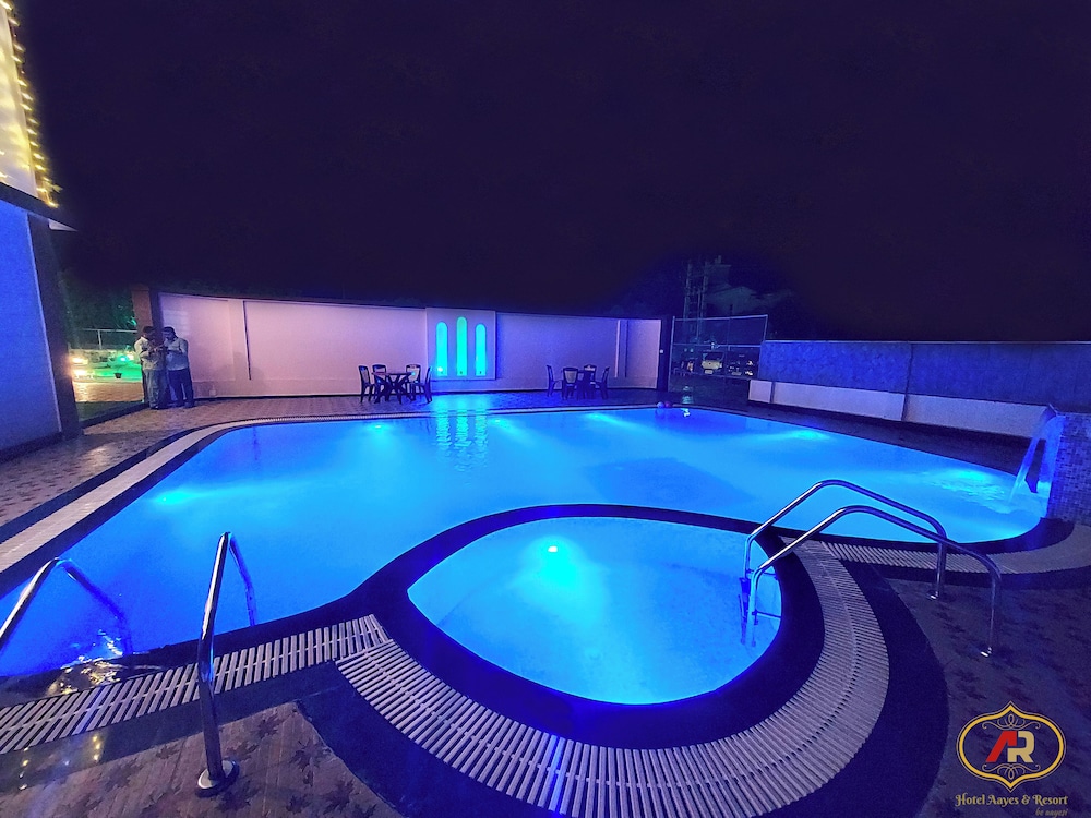 Hotel Aayes & Resort