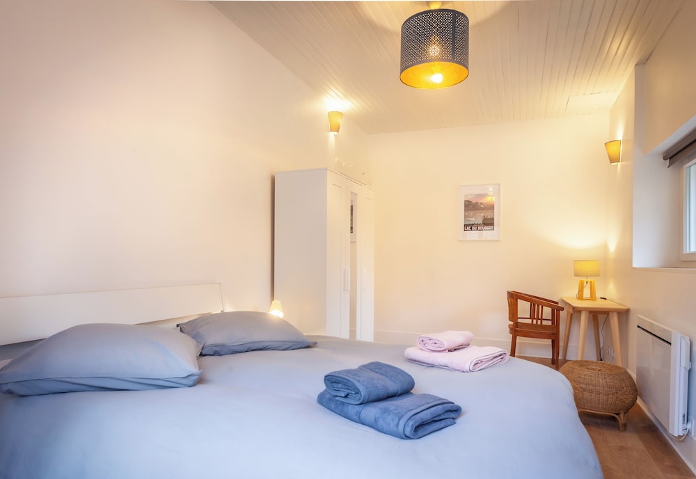 La Maisonnette-Aix view 3
