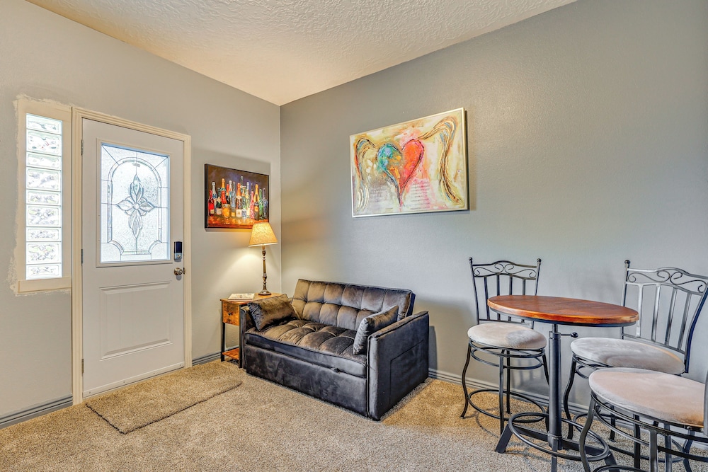 1 Mi to Old Town: Central Meridian Home