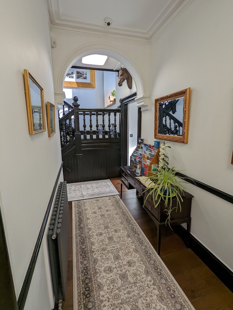 Cambeth Lodge Guesthouse view 2