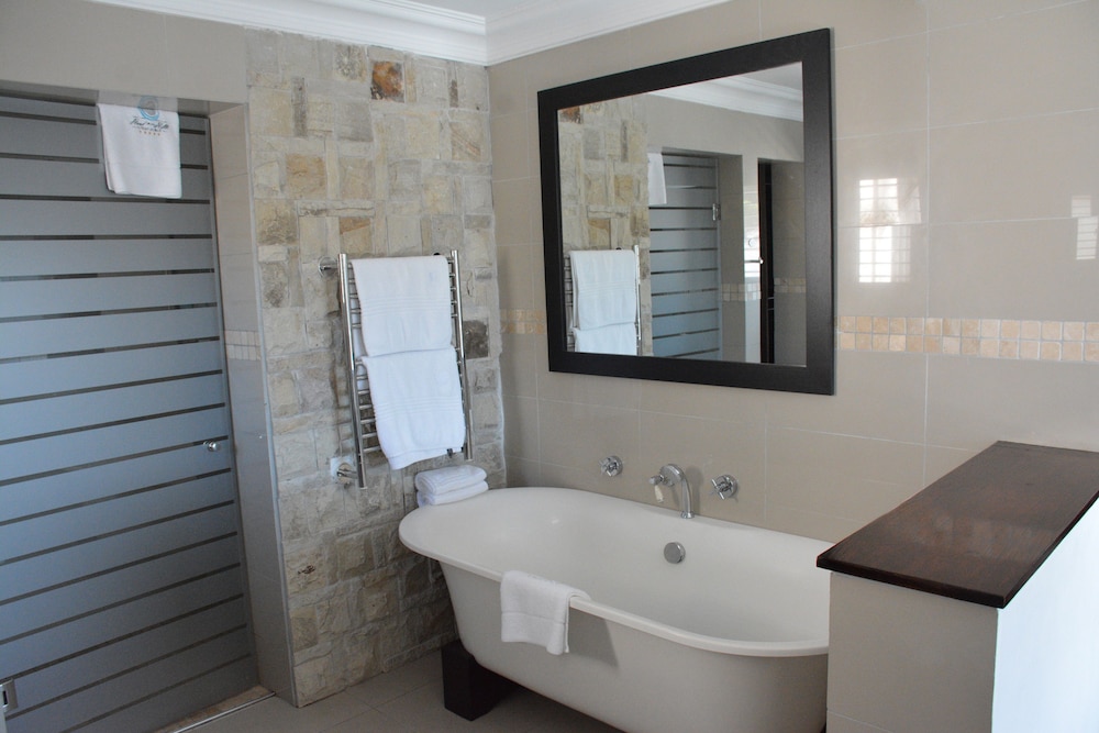 Head over Hills Luxury Retreat