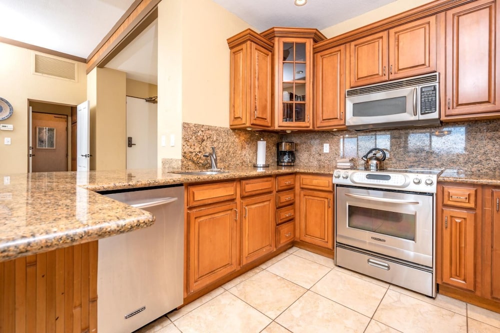 Kapalua Golf Villas KBM Resorts Large Bedroom 3 Free Rental Cars 3 Units, 5 Bedrooms Ml-2321