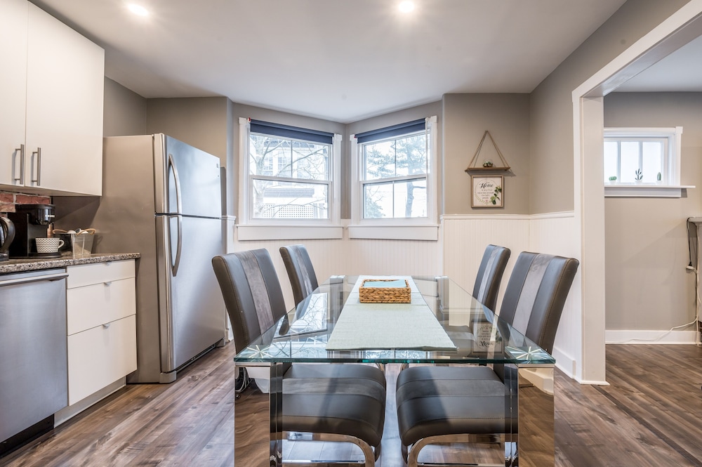 3 BR Cozy Chic Oasis