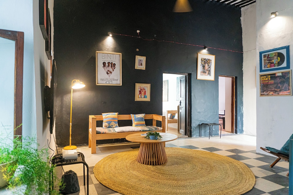 Tarawanda House By Stawi